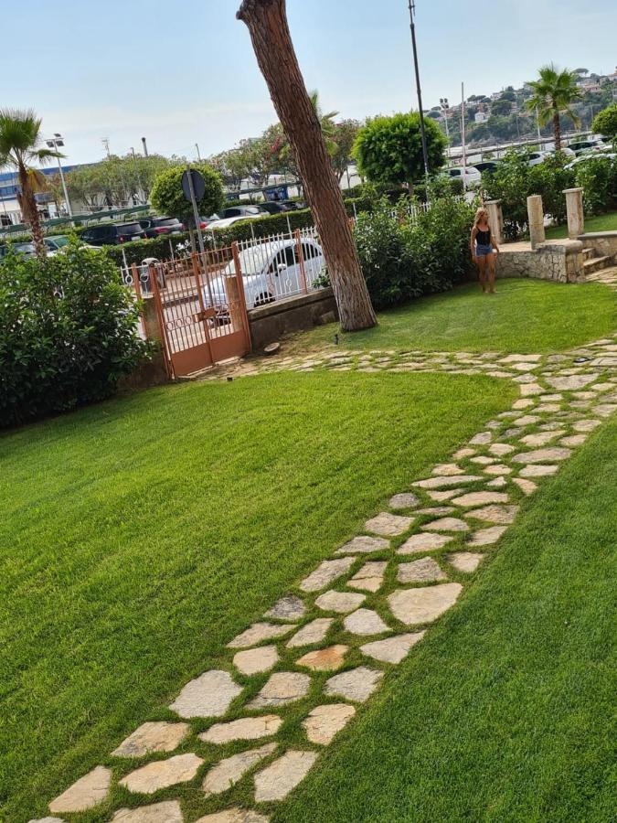 La Pioggia Nel Pineto Apartment กาเอตา ภายนอก รูปภาพ